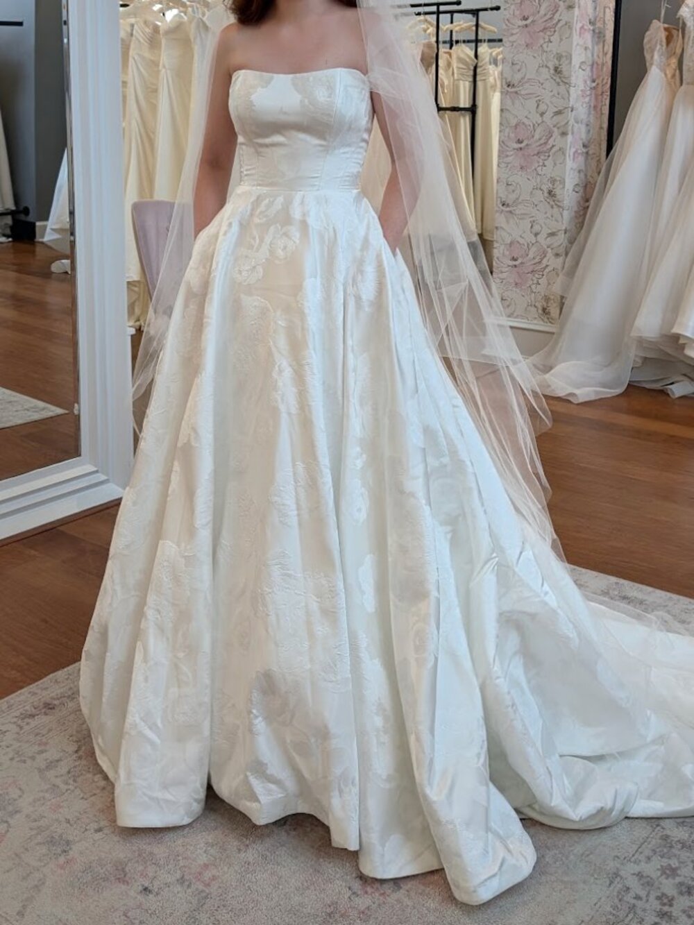 Justin Alexander "Josette" Wedding Gown (Size 4, Brand New Unworn)